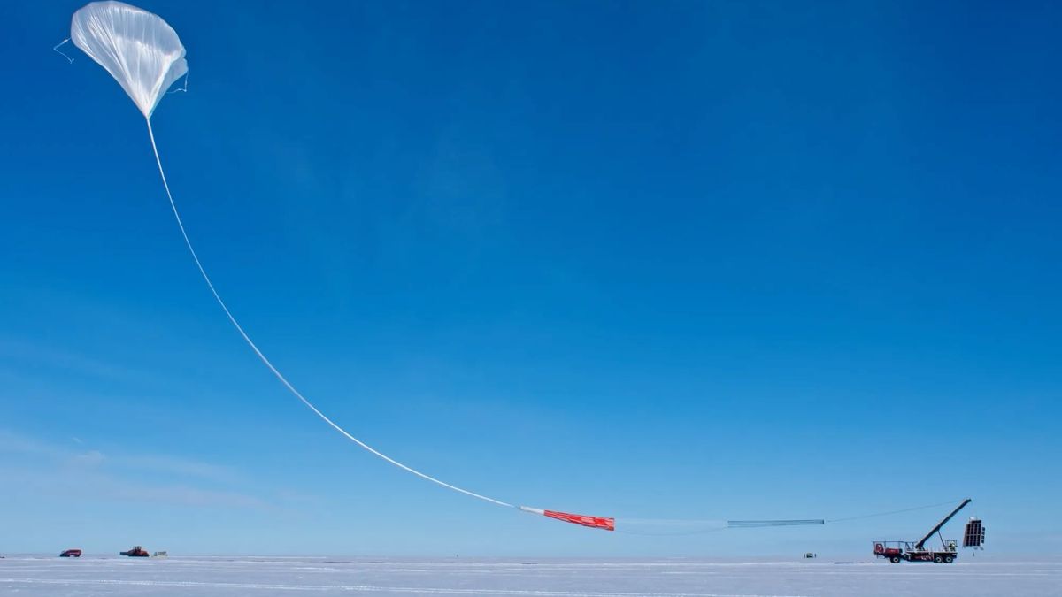 Want to know about the highest weather balloon? Uncover the technology behind these incredible high-altitude flights!