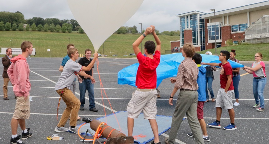 Why use weather balloons in class? Cool weather balloon educational benefits