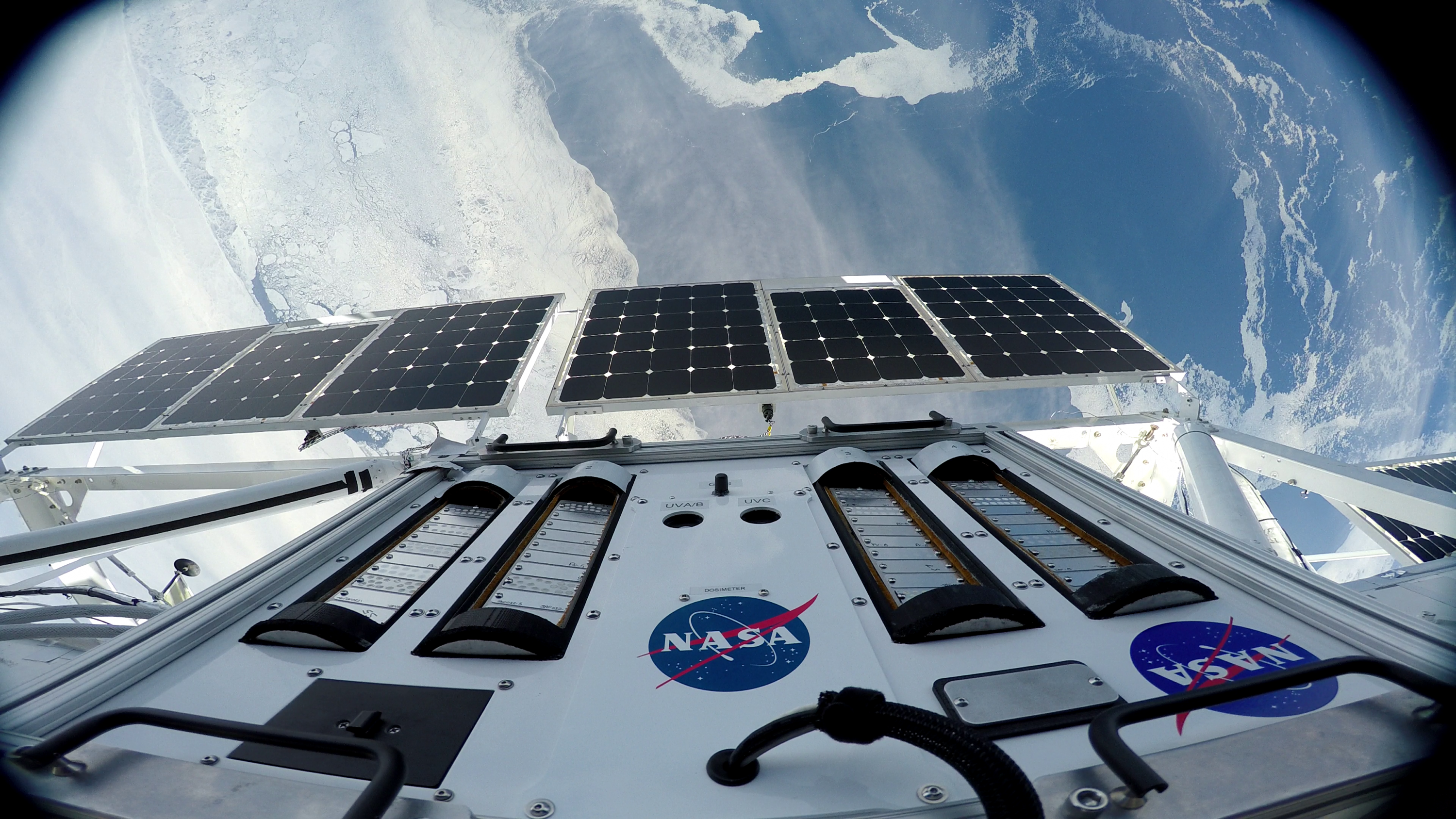 How does a stratosphere balloon reach near space? We explain the basic science in an easy way for you.